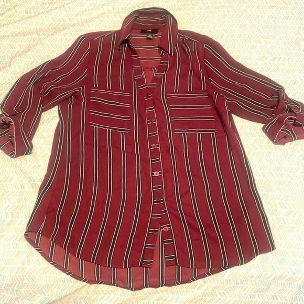IZ Byer || Like-New Button-Down Dress Shirt